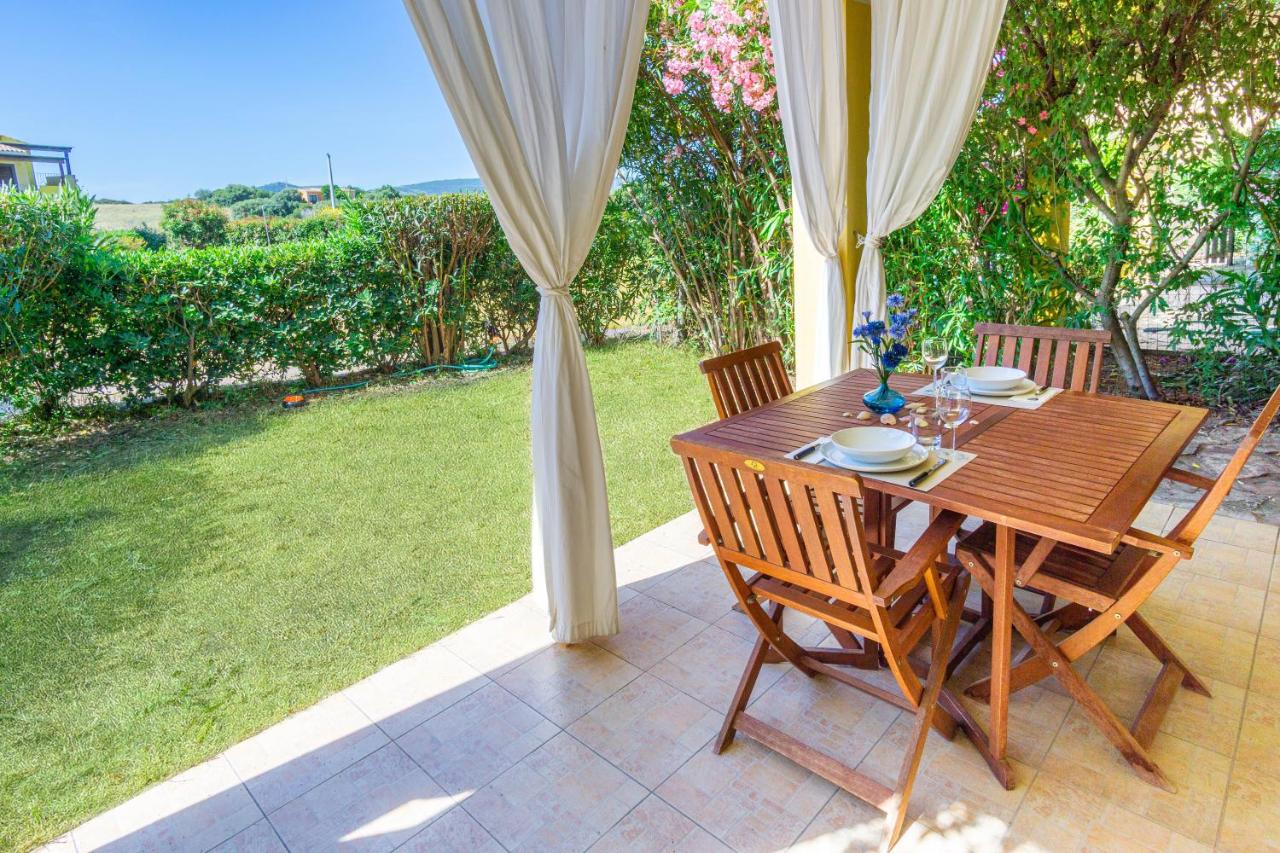 Villa with Pool -El Murigio- Free Wifi-AC-Parking - B&B Viddalba