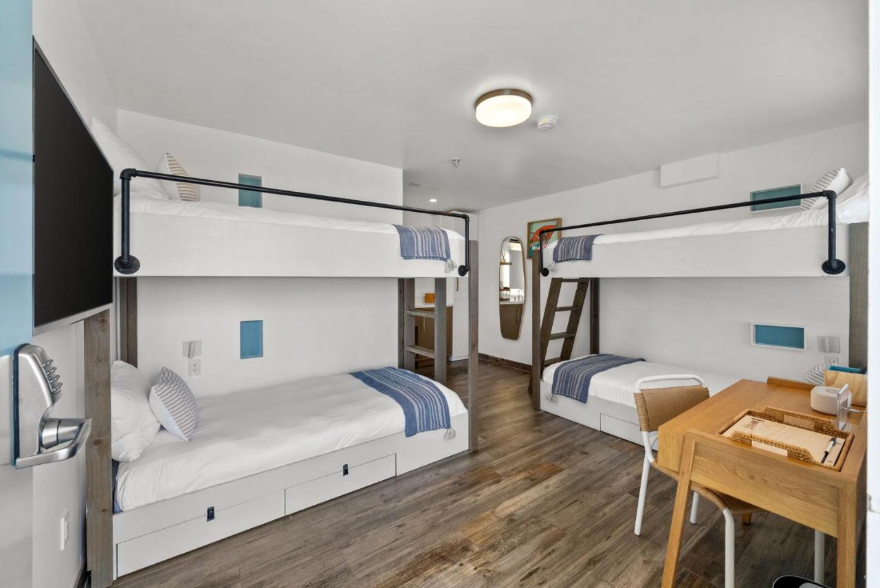 Quadruple Room with Bath