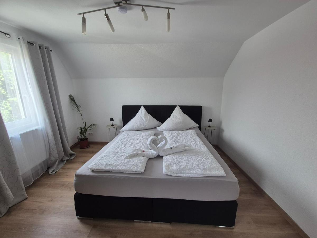 Wohnung mit Terrasse - B&B
