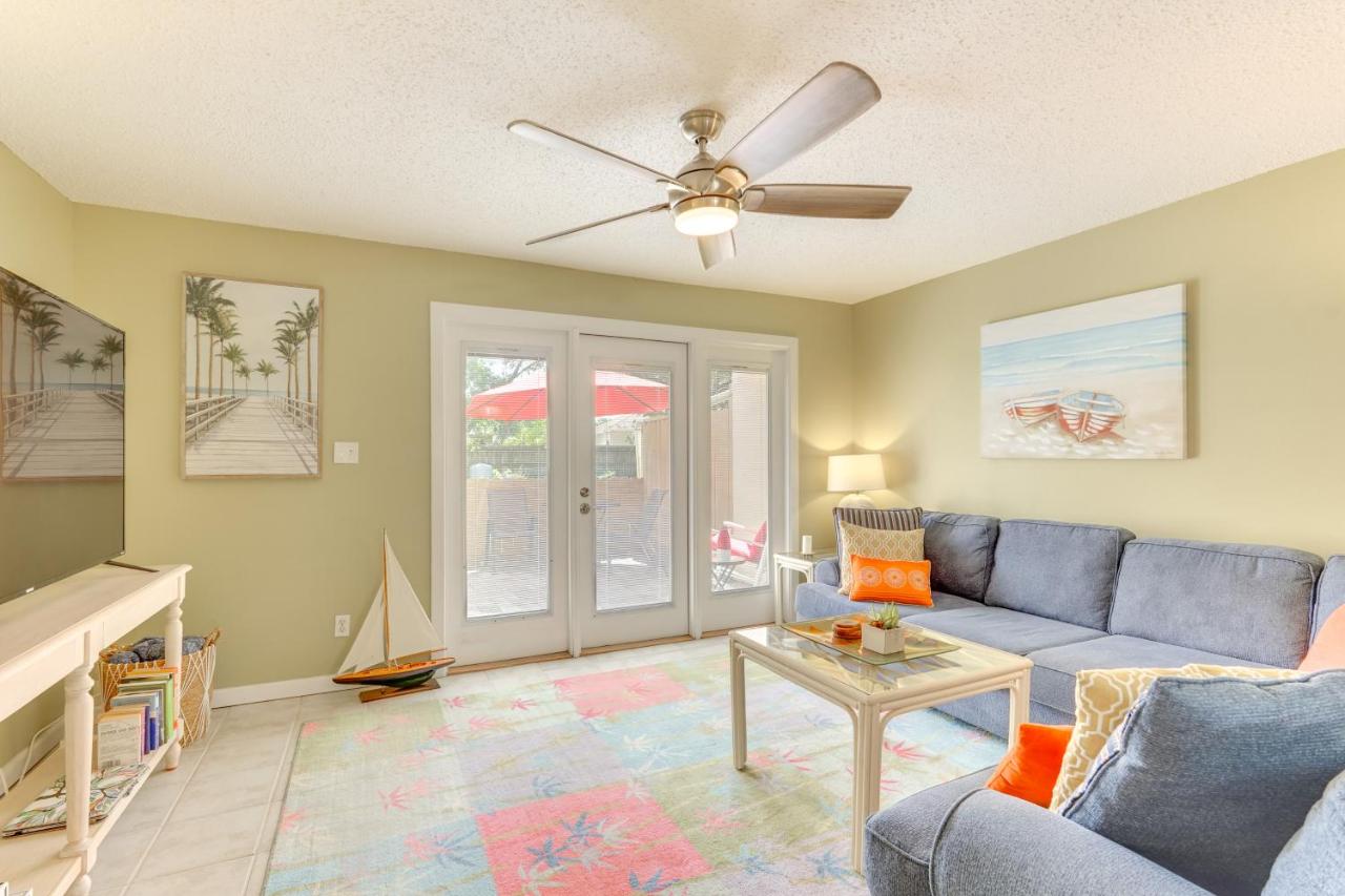 Walk to Beach Homey PCB Townhome! - B&B