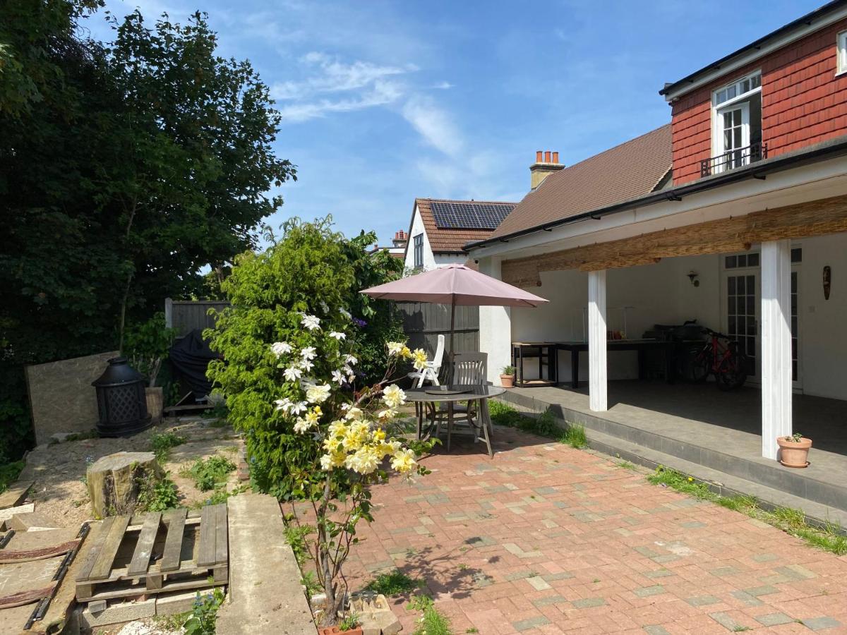 The Wallington Hideaway - Chambres d’hôtes Hackbridge
