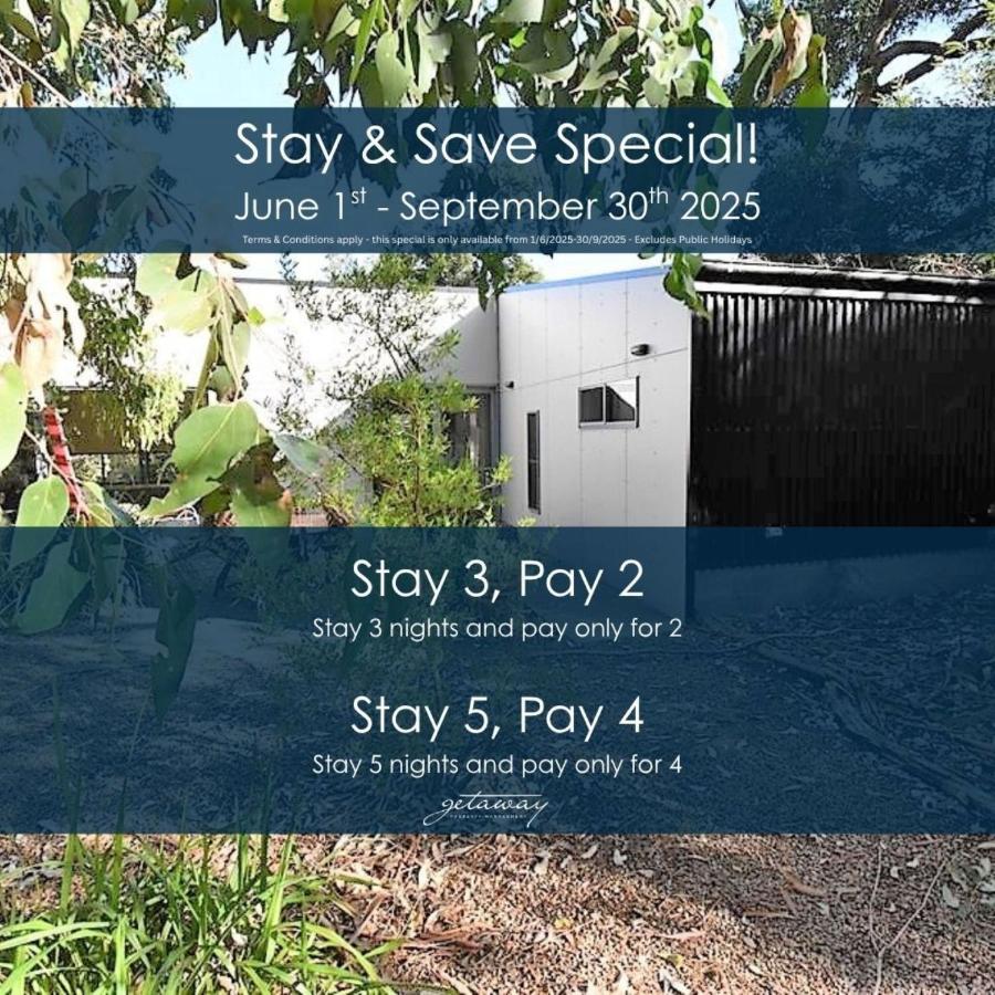 Banksias at Waratah Bay - B&B