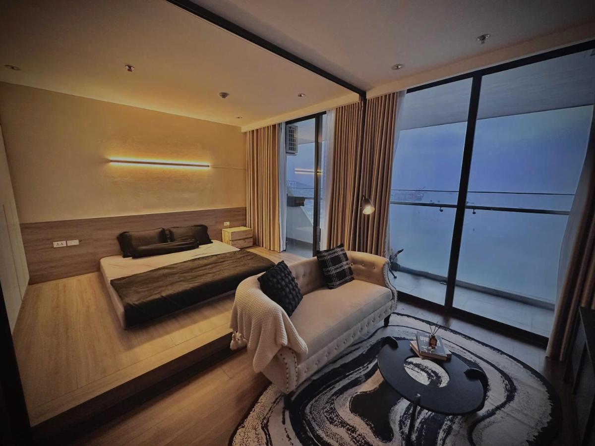 Appartamento con 2 Camere da Letto e Vista Mare 