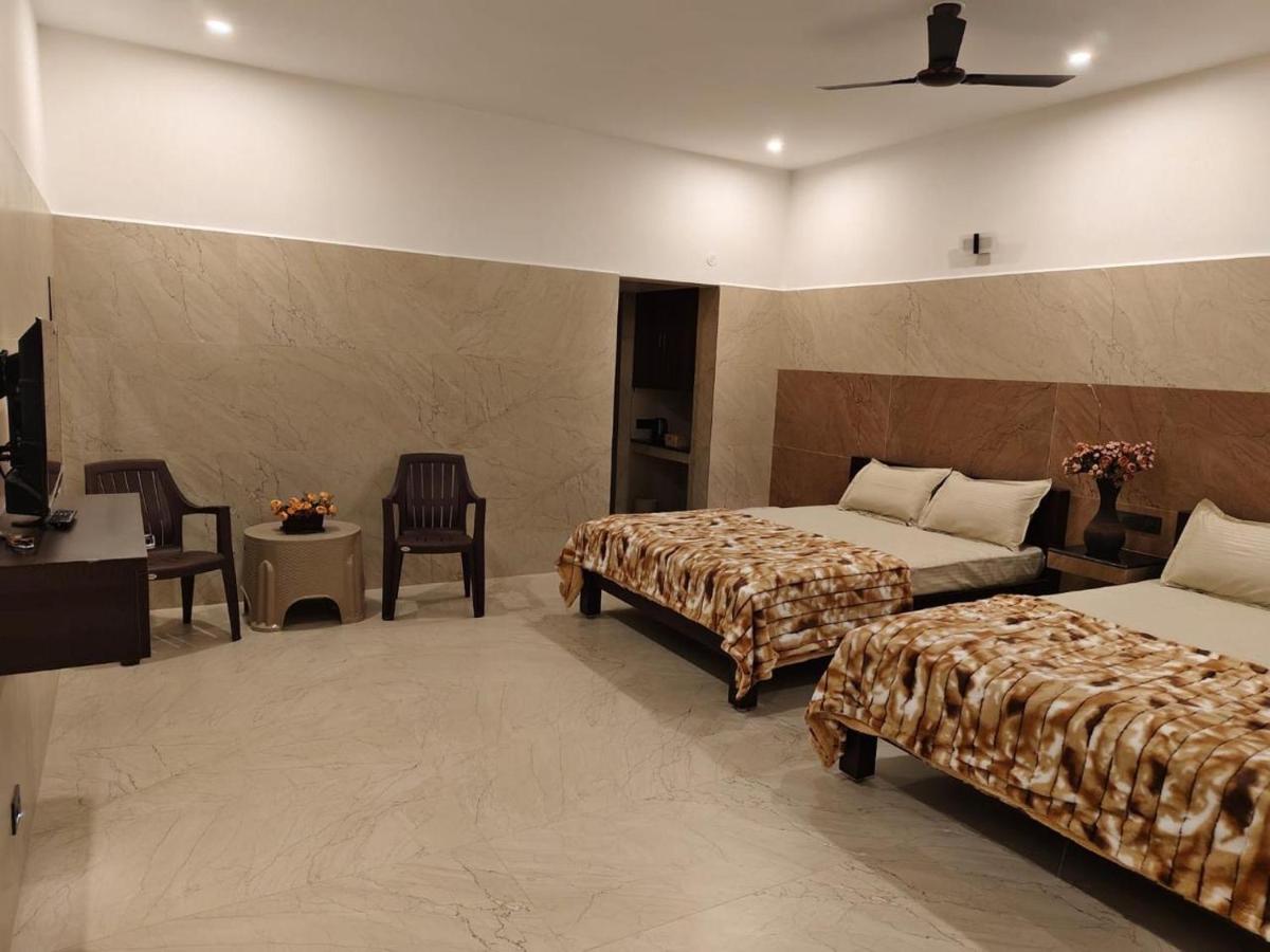 Superior Family Room