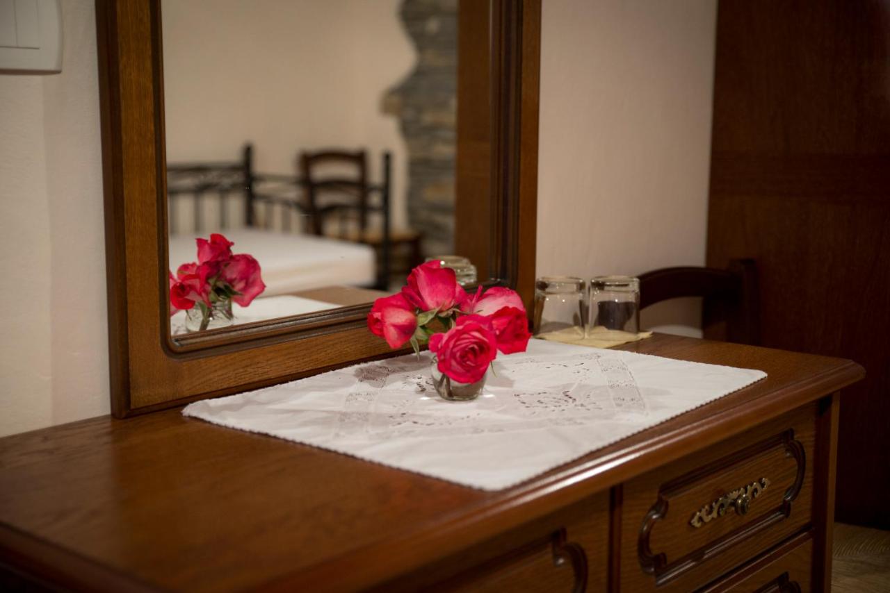 Triple Room with Private Bathroom