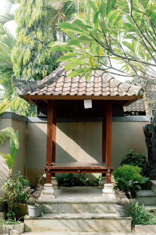 Moning Villa Ubud - B&B