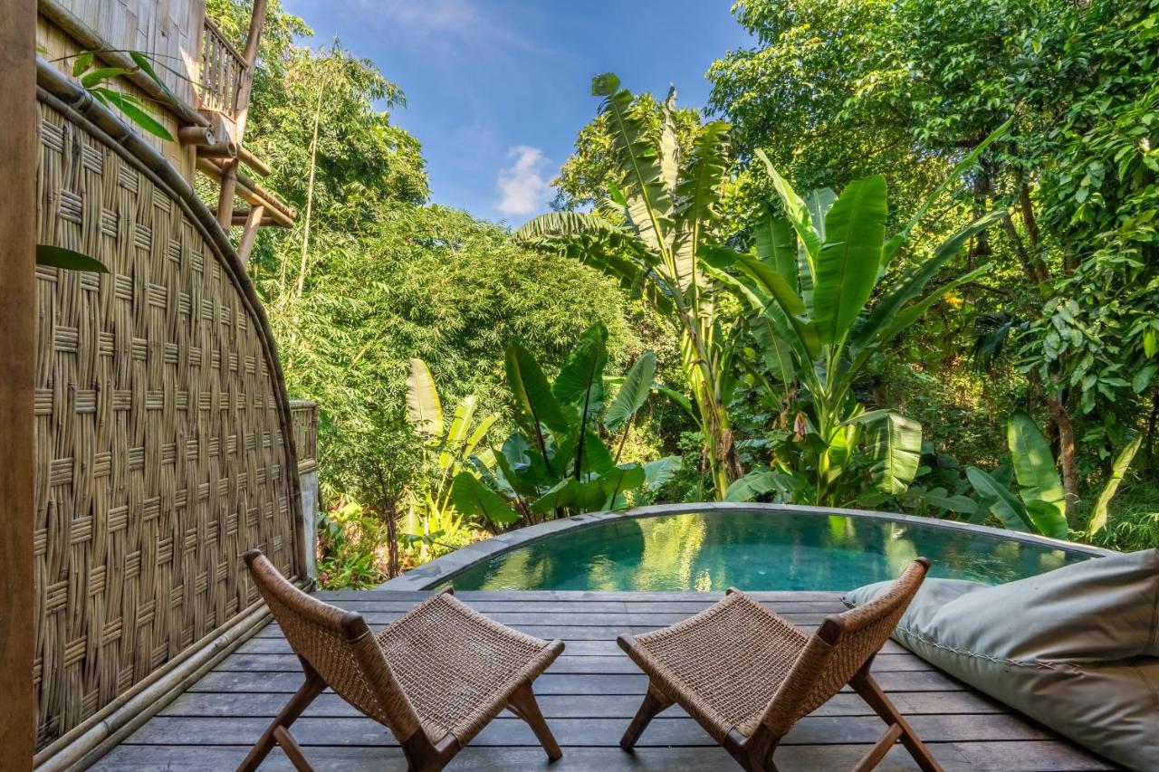Tropical 2BR Bamboo Villa in Cemagi - Chambres d’hôtes Munggu