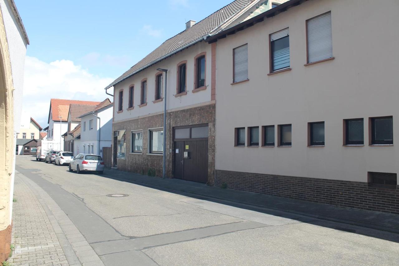 Ruhiger Landhaus-Charme mit Top-Anbindung - B&B Gerolsheim