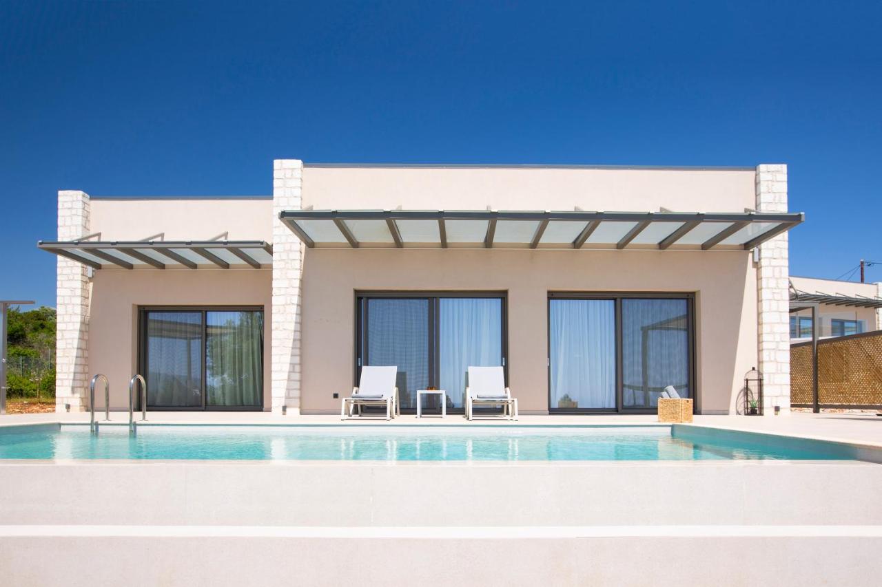 Efxenia Villas Ammousa - B&B Évyiros