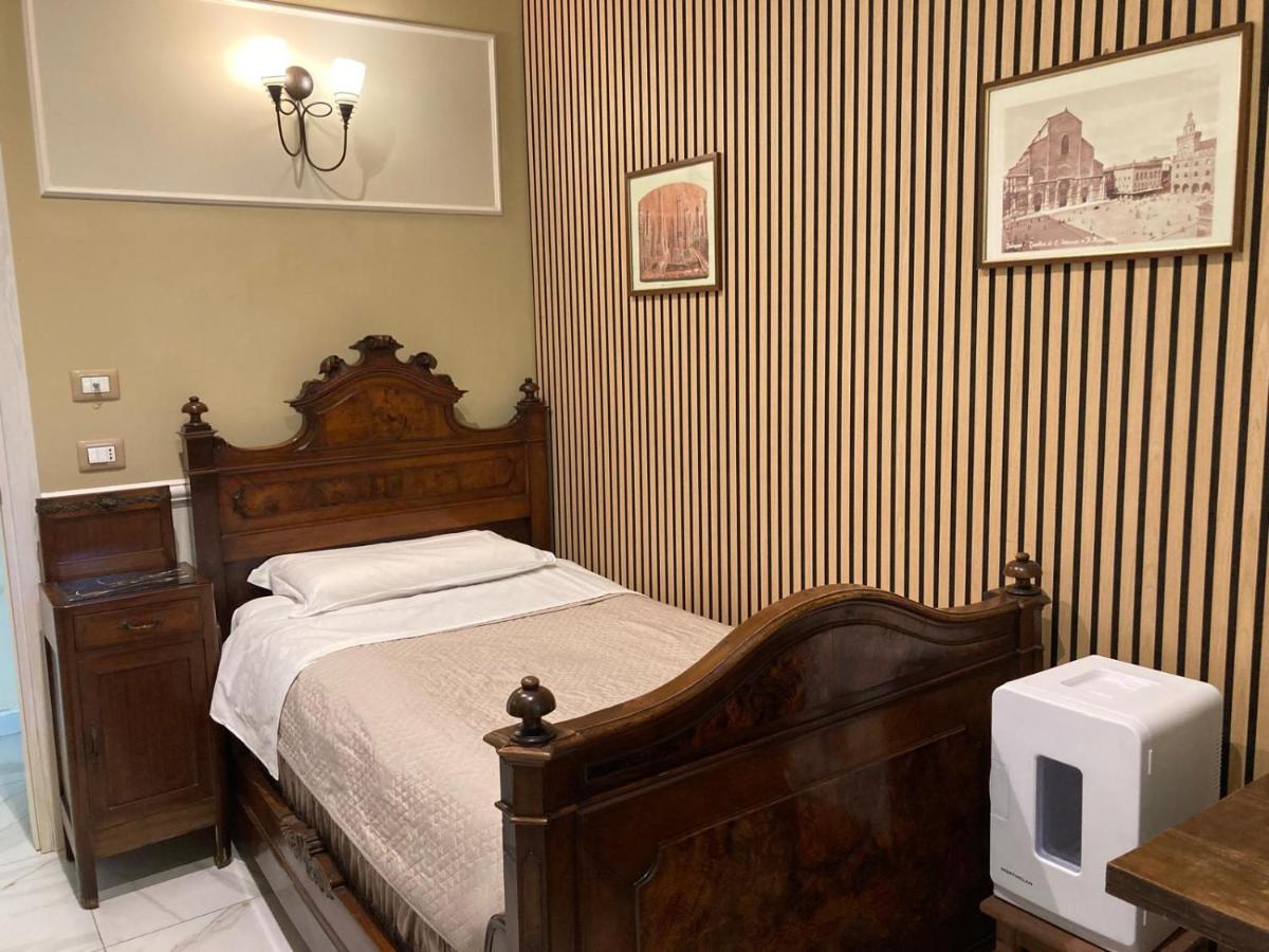 Camera Singola con Bagno Privato