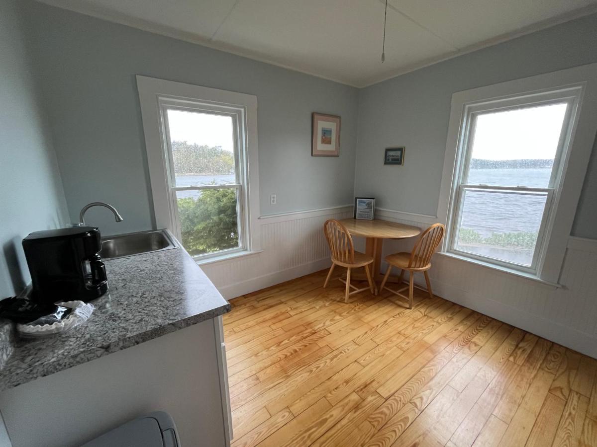 King Suite with Sea View