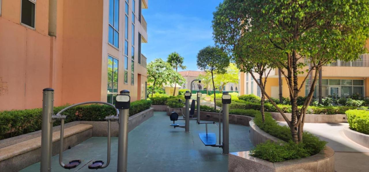 The Venice Luxury Residences Condominium 28B Bellini, McKinley Hill, Taguig City, Philippines - Bed and Breakfast Manilla