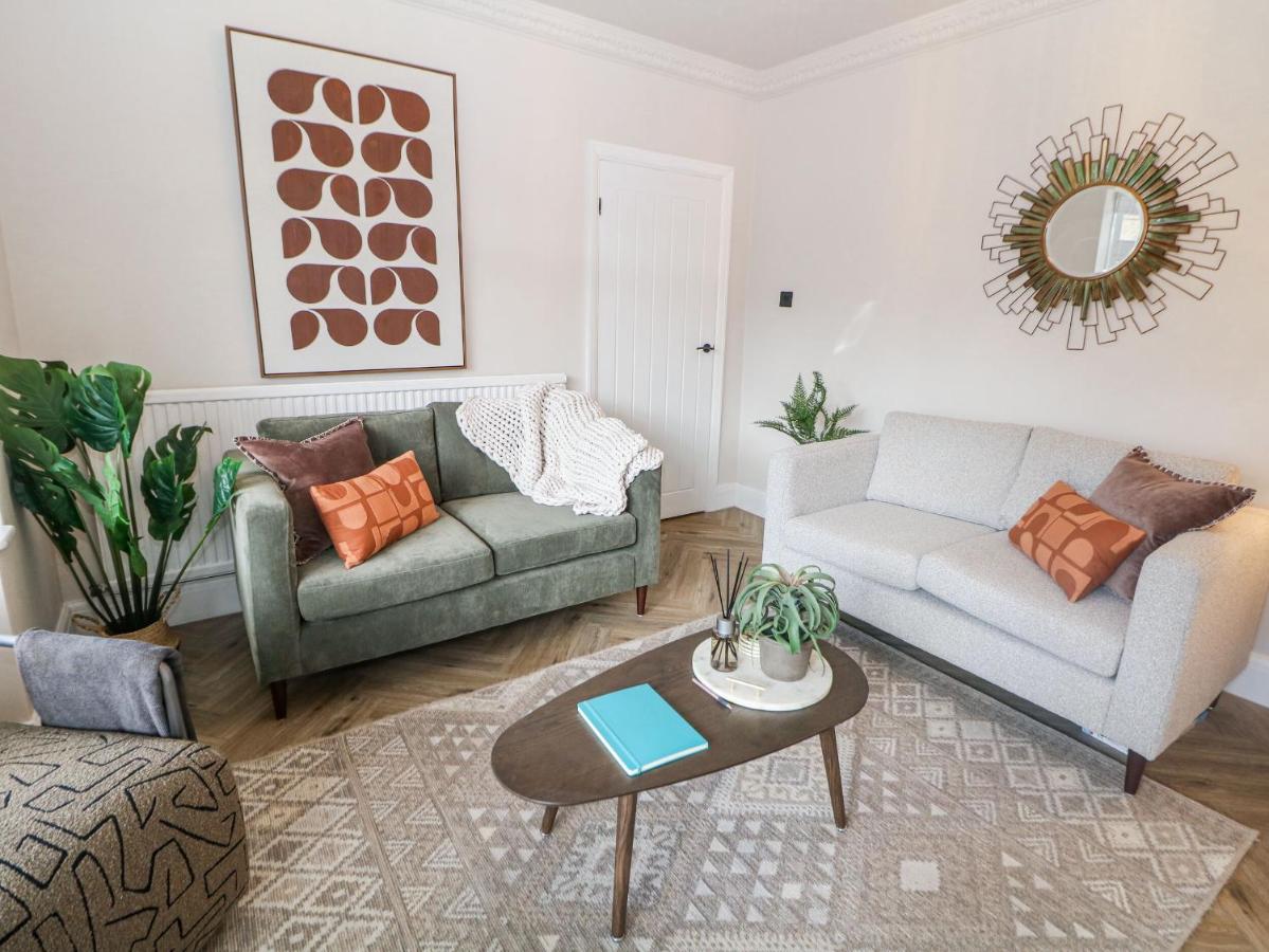 37 Berry Hill Lane - B&B