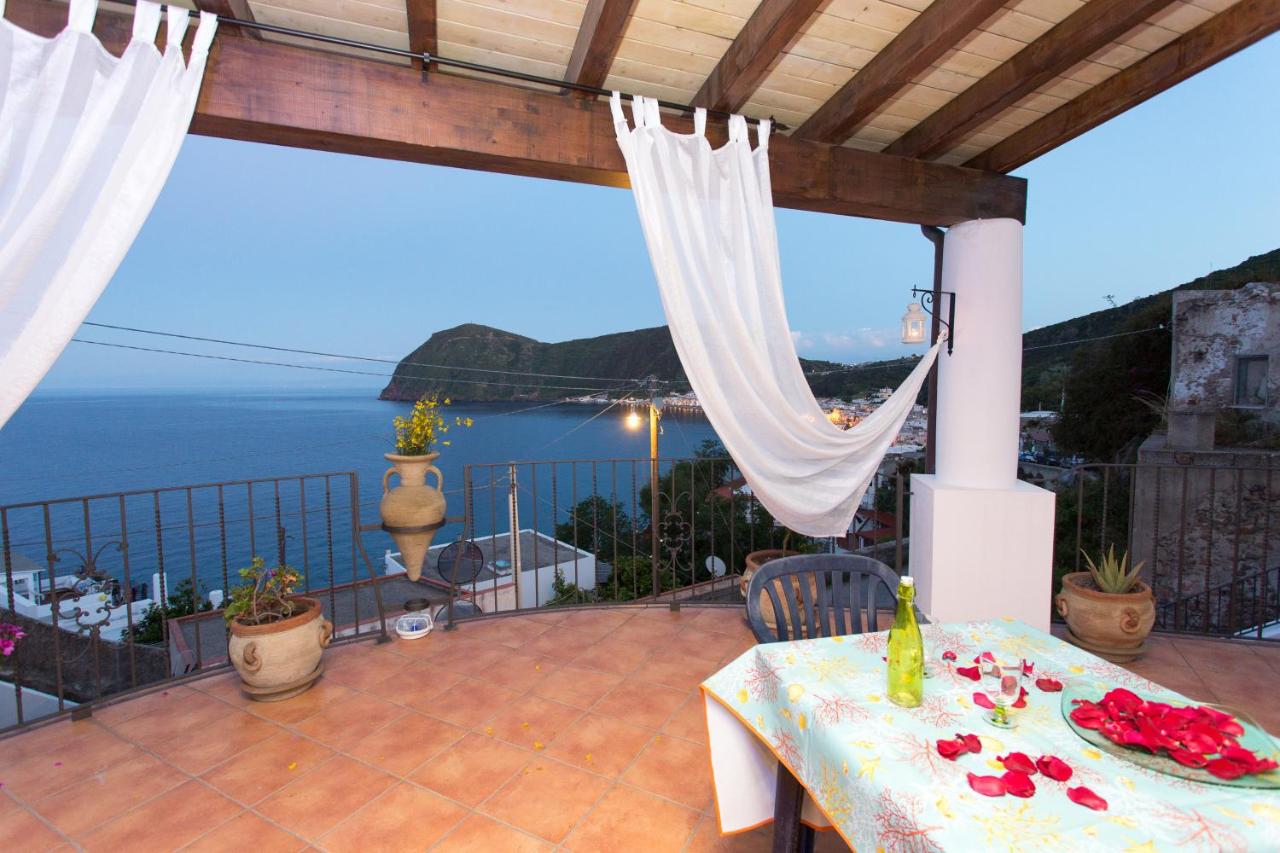Studio with Sea View