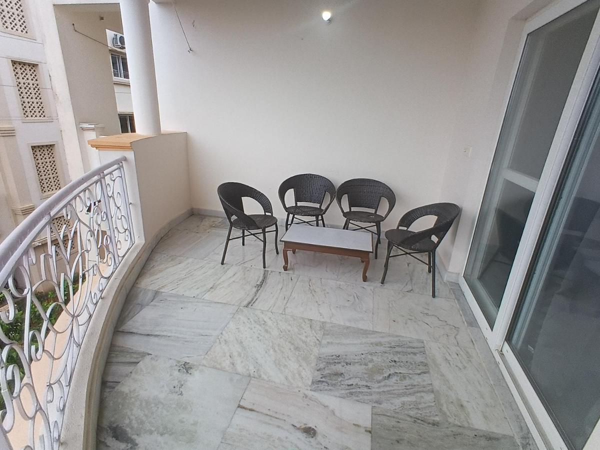 ISKCON Mayapur Apartments -Daily & Monthly Rentals - luxury 2 bedroom Apartment with Private road to Main ISKCON Temple - B&B
