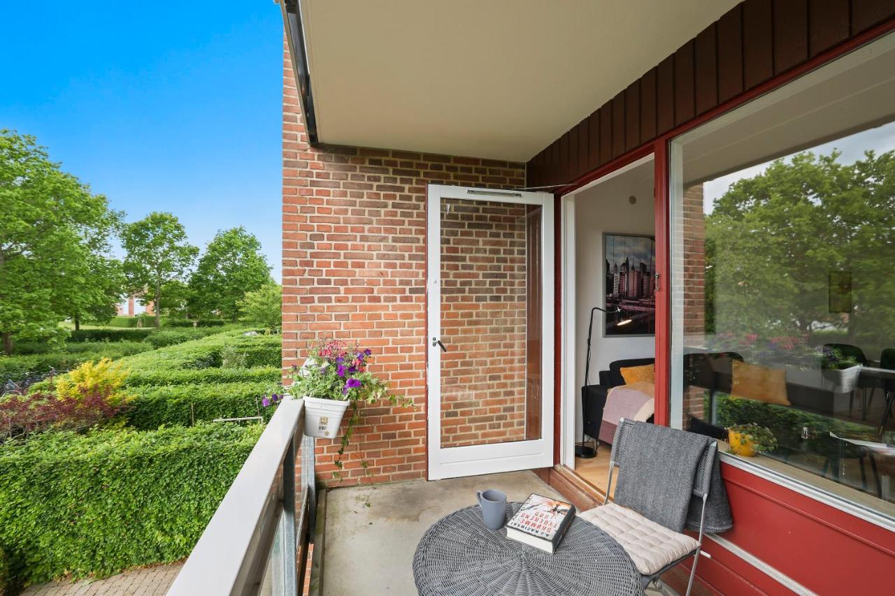 Rolig Lejlighed med Gratis Parkering - B&B