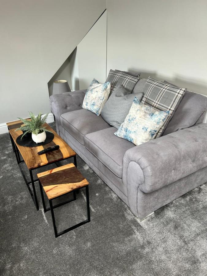 Sunny St Annes Apartment - B&B