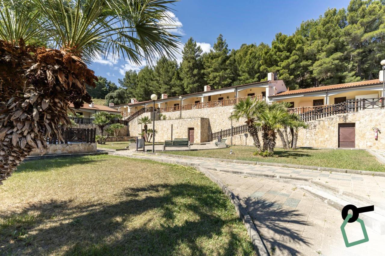 HOTIDAY Apartment Collection - Pugnochiuso - Bed and Breakfast Vieste