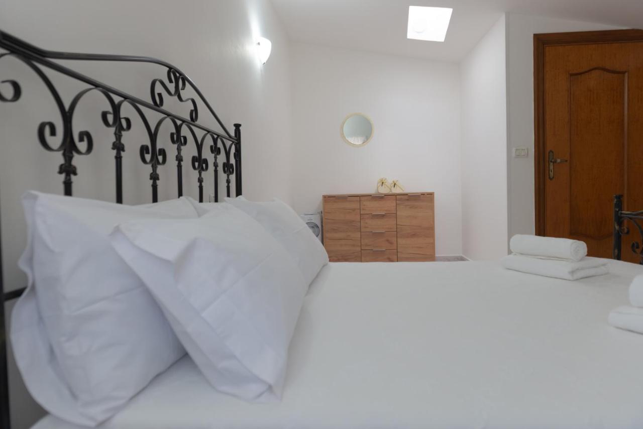 Daisy Home - Bed and Breakfast Cisternino