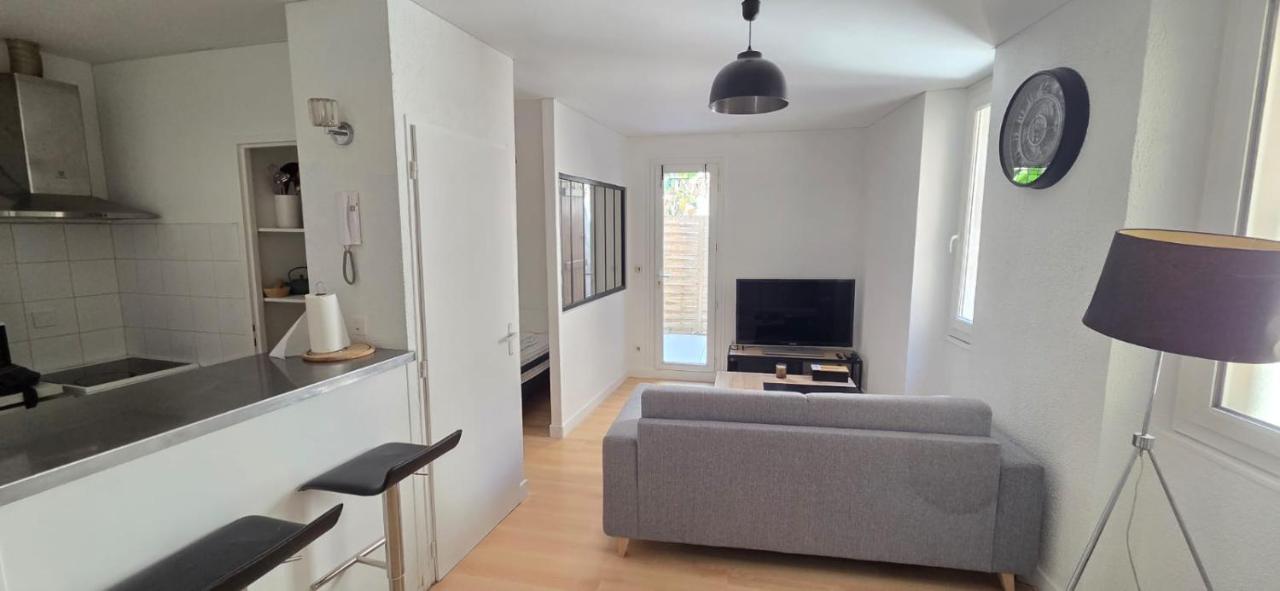 T2 cœur de ville avec terrasse - Ferienwohnung Agen