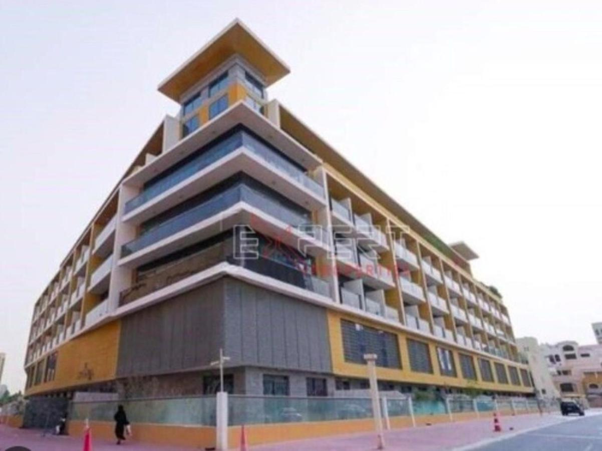 Bright Studio Crystal Residence JVC - B&B Dubai