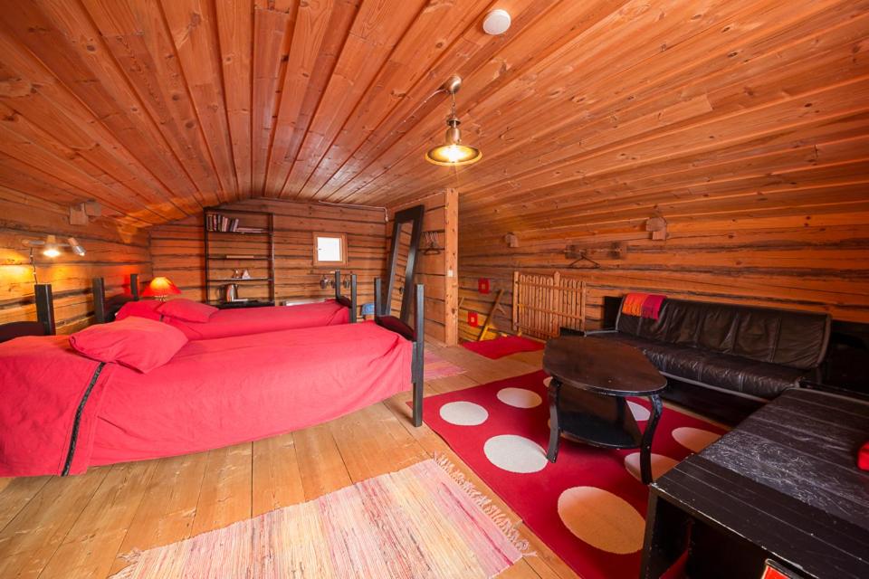 Chambre Lits Jumeaux avec Salle de Bains Commune
