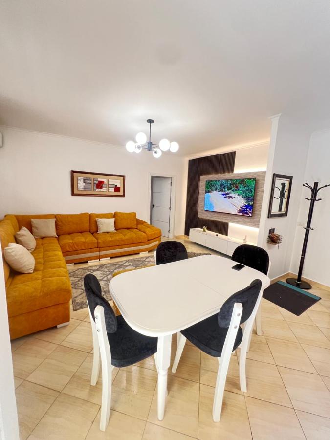 Pishat e Buta Apartment Golem - Ferienwohnung Golem