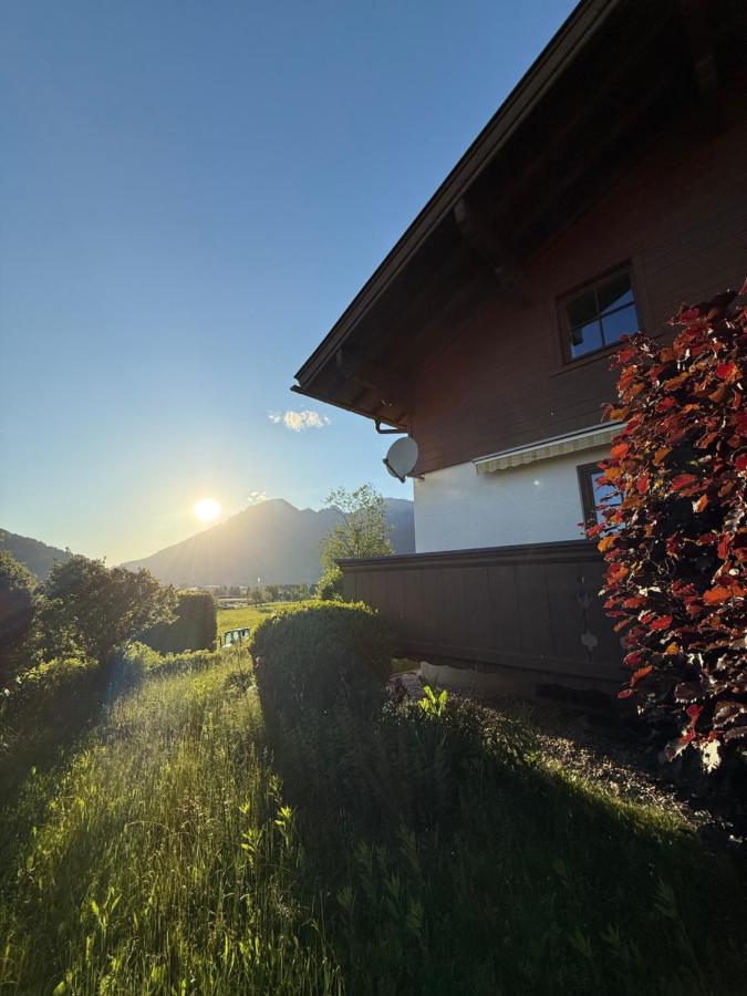 Lisa & Gretl's Alpen-Panorama Chalet Saalfelden - 10 Min nach Zell am See - Bed and Breakfast Saalfelden am Steinernen Meer