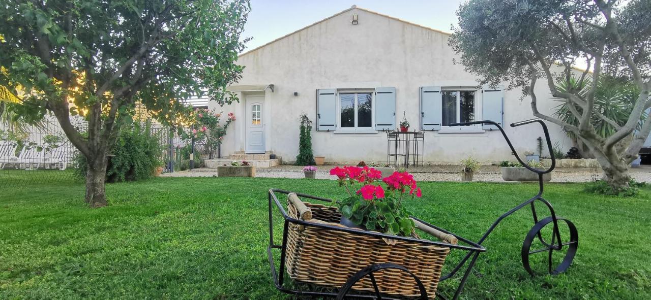 Superbe Villa tout confort avec piscine - B&B Beaucaire