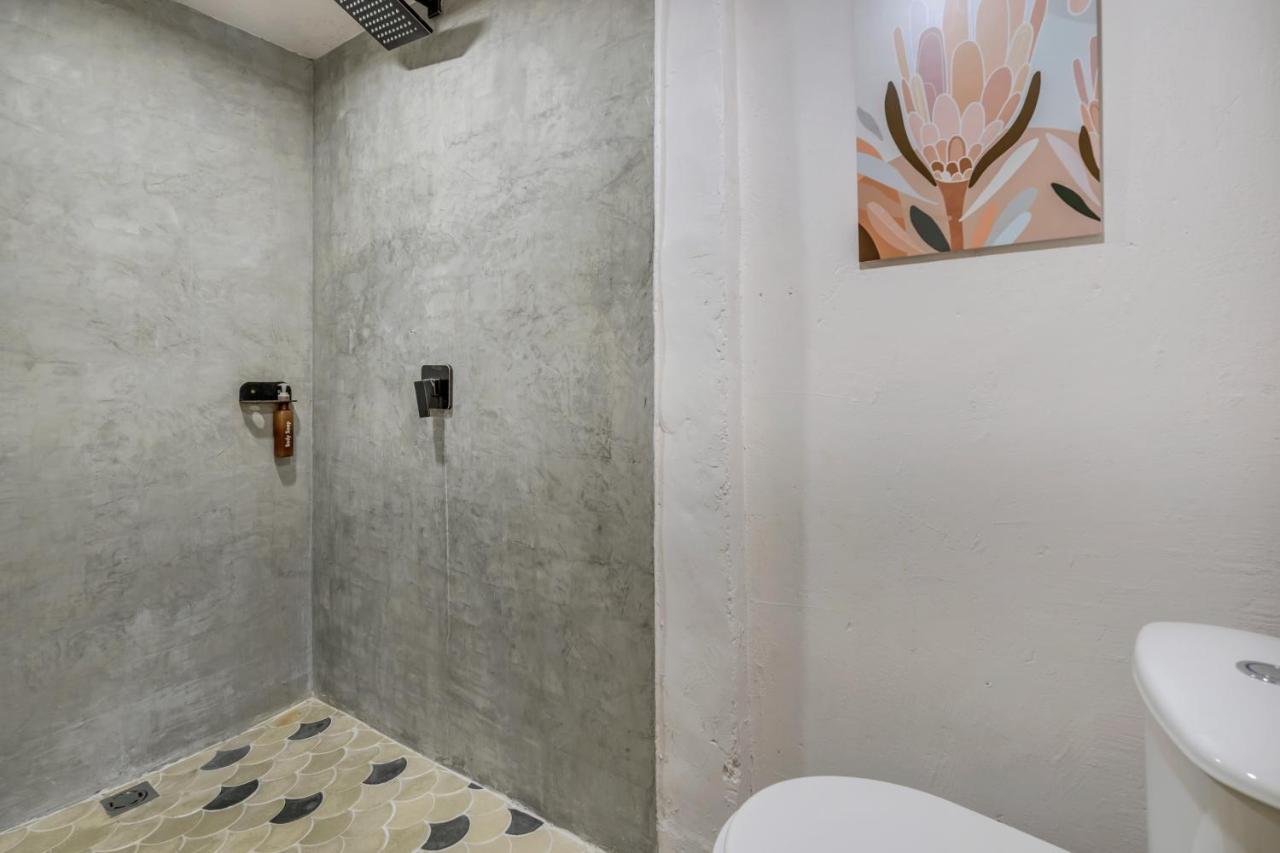One-Bedroom Standard Apartment