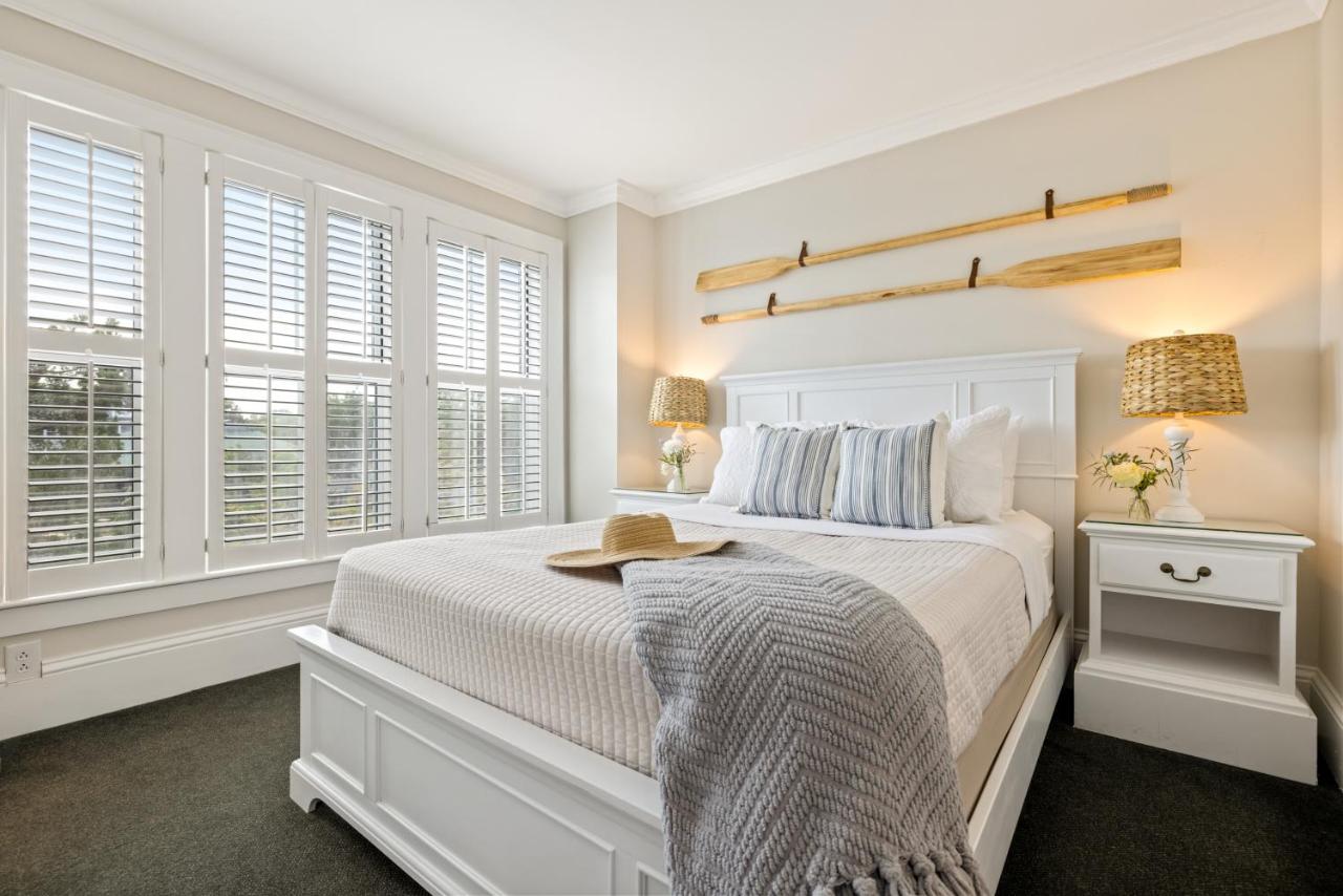 Queen Suite