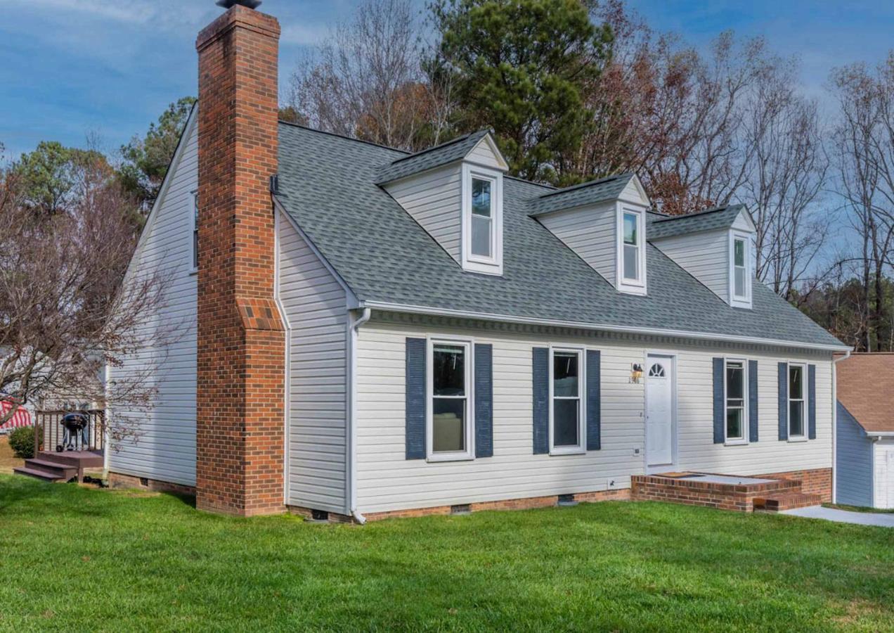 Near NC State Campus & Downtown - The Maple Marvel - B&B