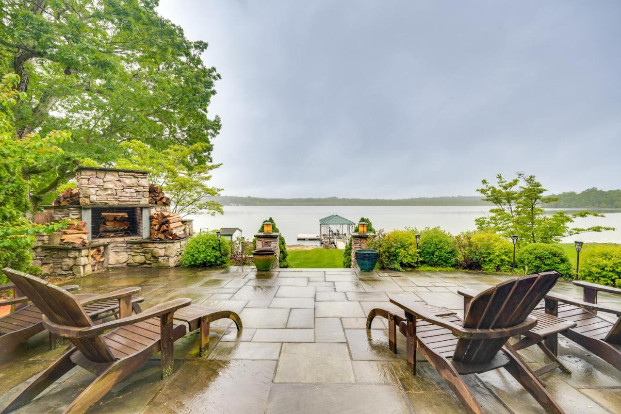 Luxe Family Home on Orange Lake with Private Dock! - Chambres d’hôtes Newburgh