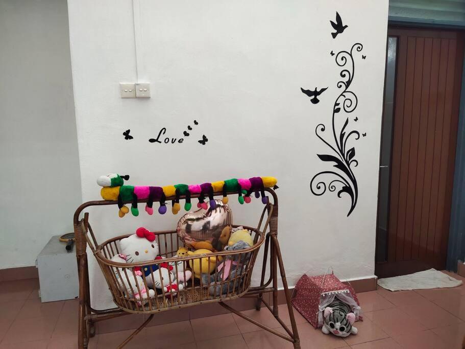 Y.s.a Homestay(100mbps Wifi) - B&B Ipoh
