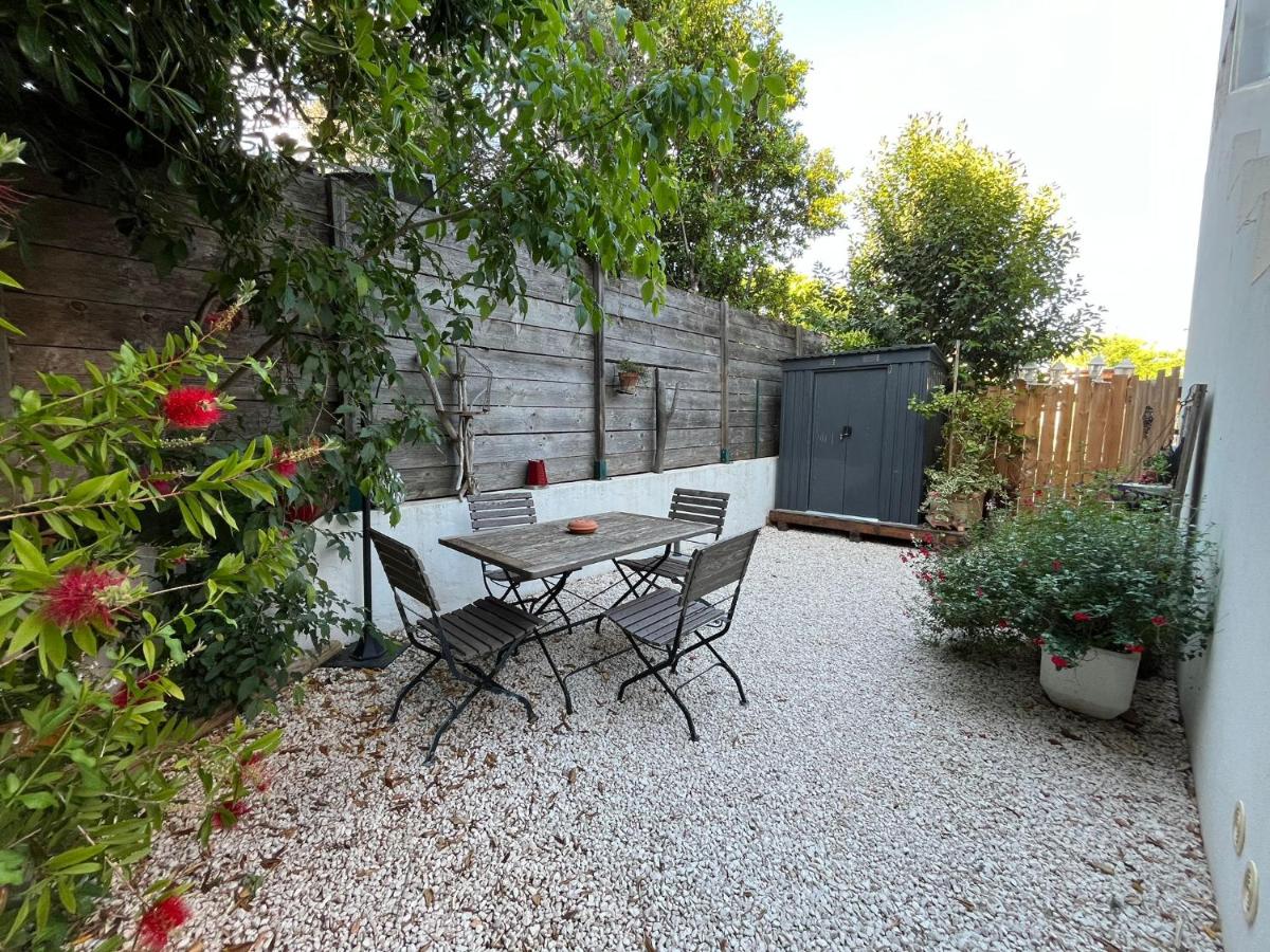 T2 30m2 CLIMATISE AVEC JARDIN PROCHE DE LA MER - B&B Six-Fours-les-Plages