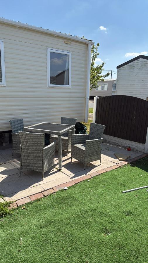 JP Caravans - B&B Kinmel Bay