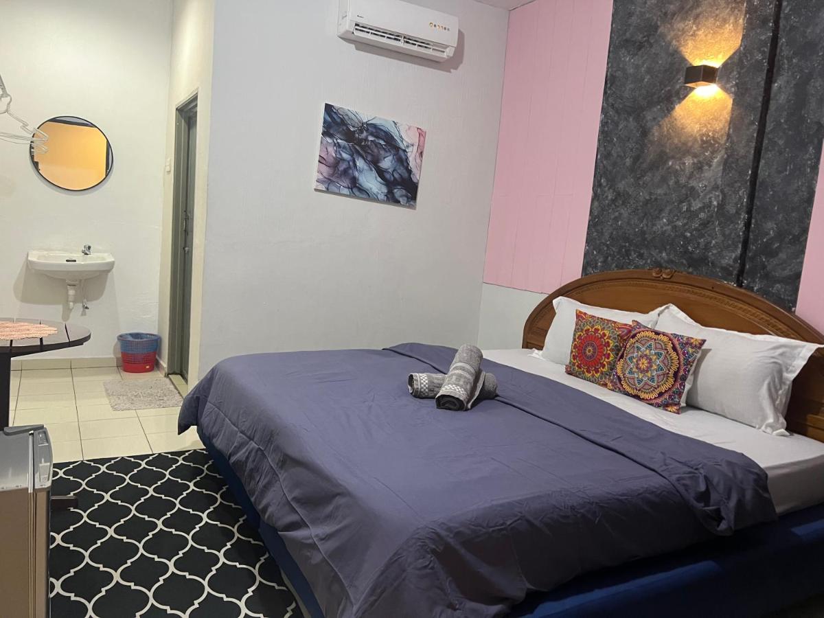 Little Chenang Cottage Motel Langkawi - B&B Pantai Cenang