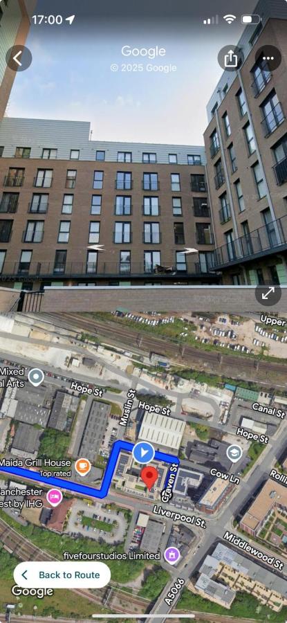 Mega7 Luxury 2bedrooms Apartment - 2baths, 3toilets plus Balcony and Free Car park - B&B