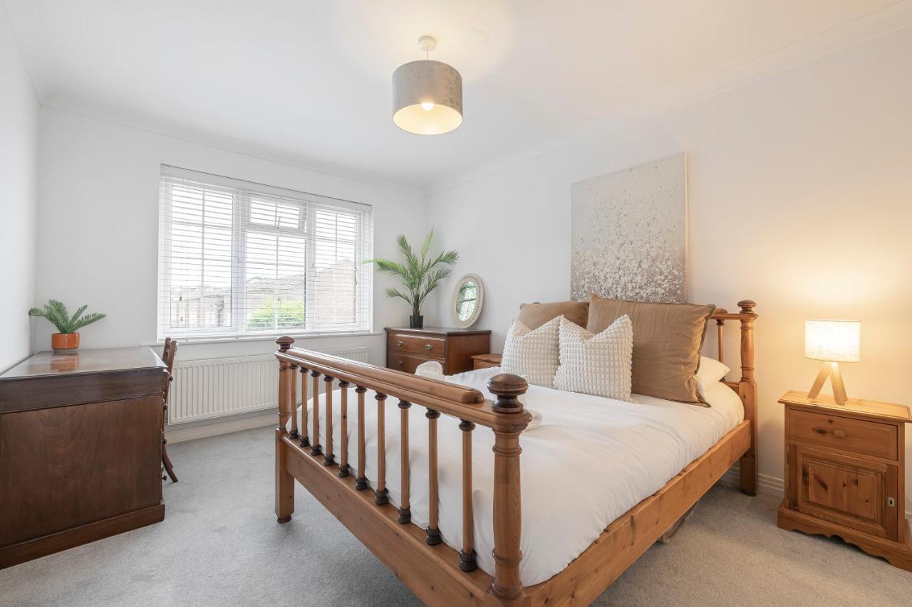 Quiet Mews House with PARKING and GARDEN close to centre and beach - B&B