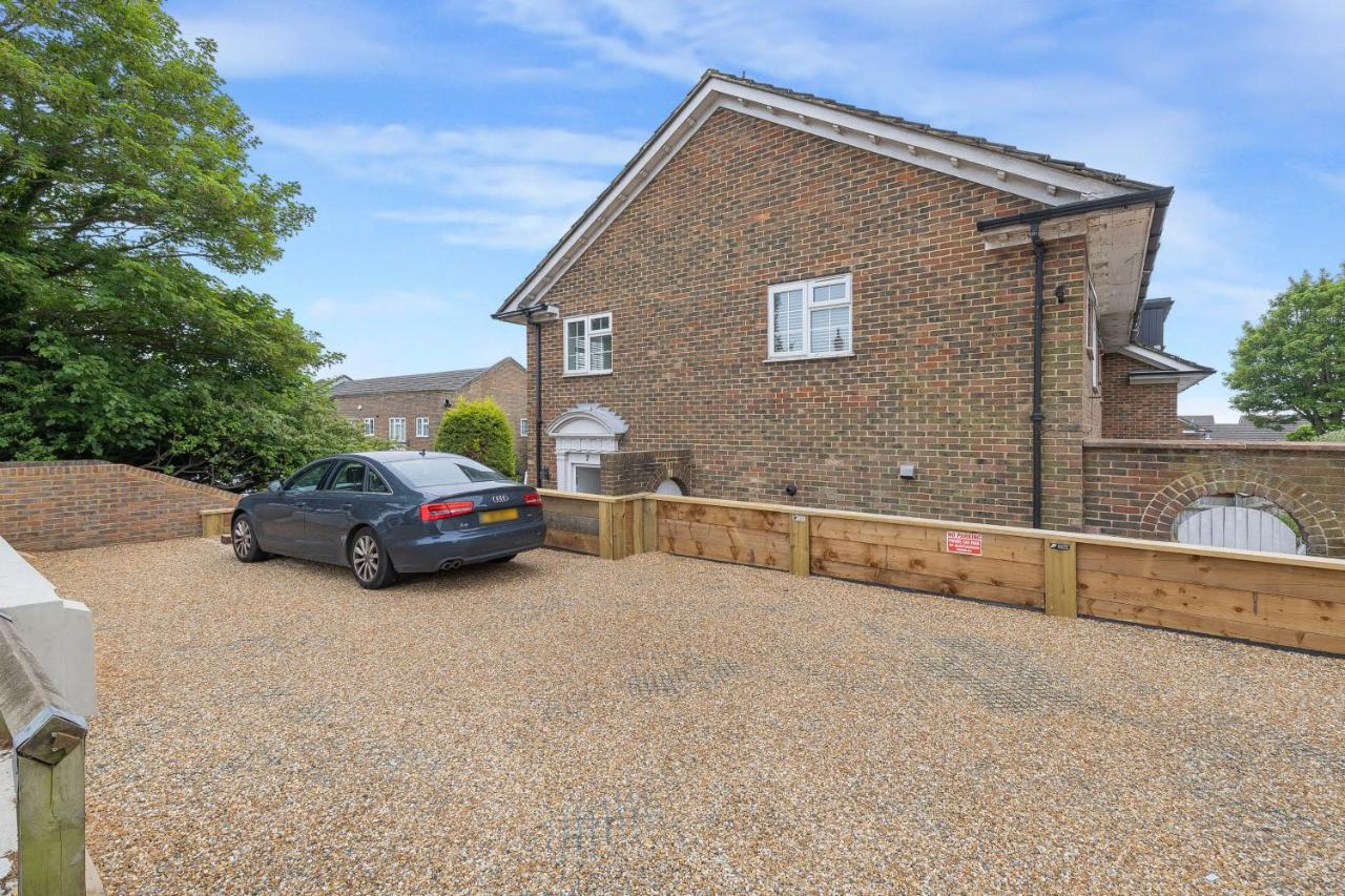 Quiet Mews House with PARKING and GARDEN close to centre and beach - Bed and Breakfast Brighton