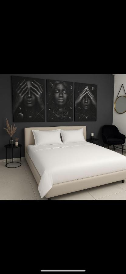 דירת גן מפנקת עם חצר גדולה בעיר השמש הנצחית - B&B Eilat