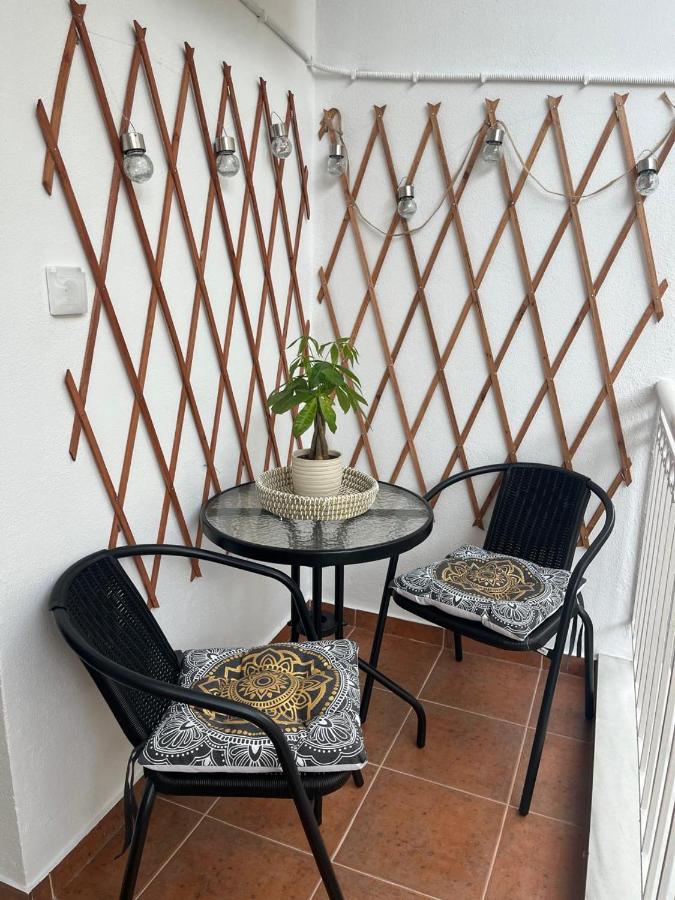 Chic & Central - B&B Kavala