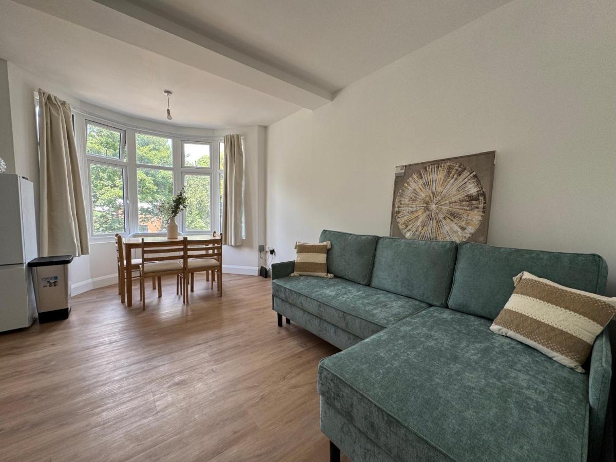 Beddington Serviced Accommodation - B&B Hackbridge