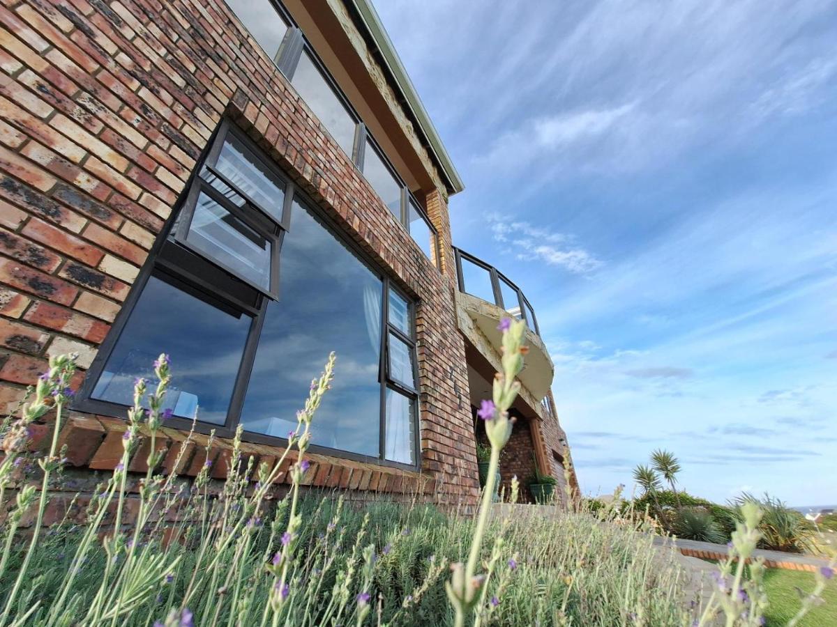 Kalashe Bed & Breakfast - B&B East London