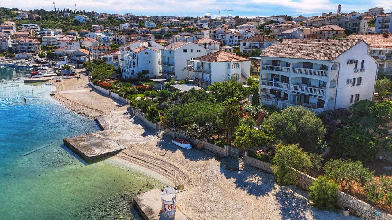 Apartment Villa Bralo - Ferienwohnung Trogir