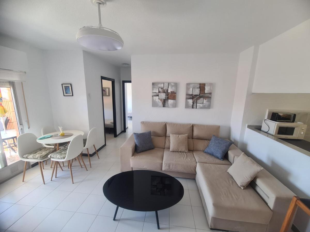 Beachfront Apartment Torre de la Horadada - B&B