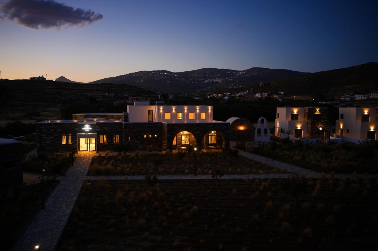 Emerald Tinos - Chambres d'hôtes Ágios Fokás