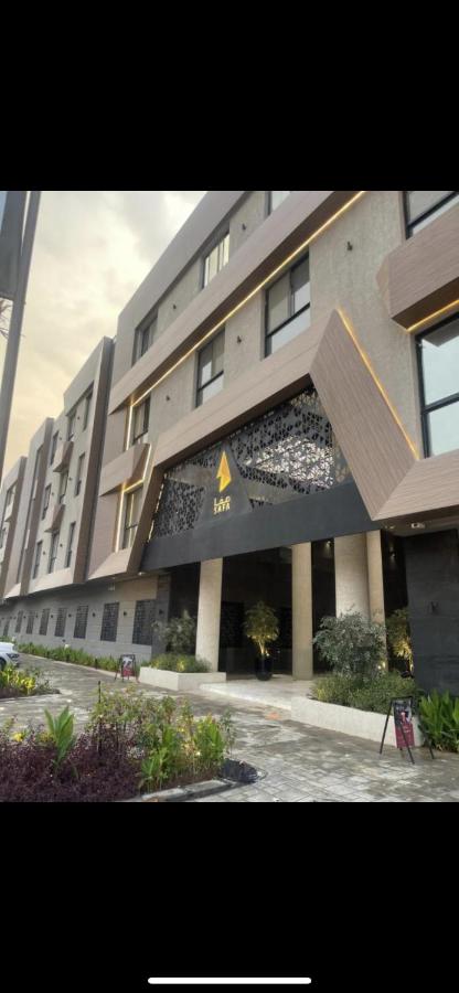 Luxury 2BR Close to Boulevard extra maid room - B&B