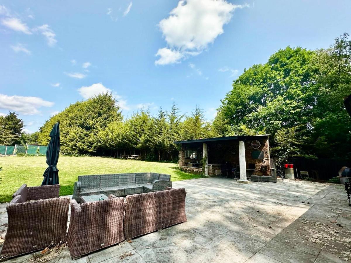 Forest 2BR Apt gated free Parking 2 acres Garden - Chambres d’hôtes
