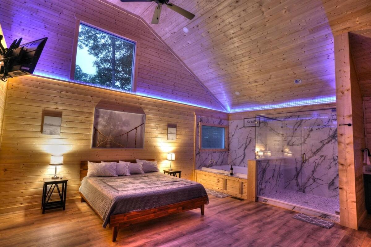 Brand New Luxury Cabin Full of Amenities - Ferienwohnung Garland